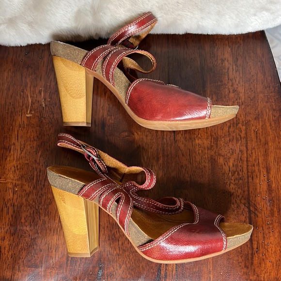 Naya Leather Heels - Picture 9 of 12